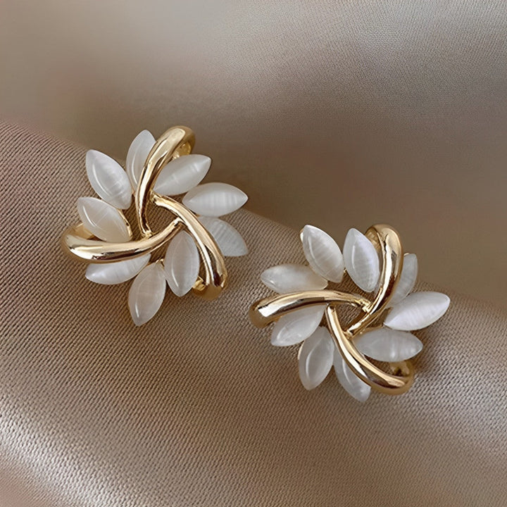 Tori™ - Anting Bunga Berbentuk Melengkung