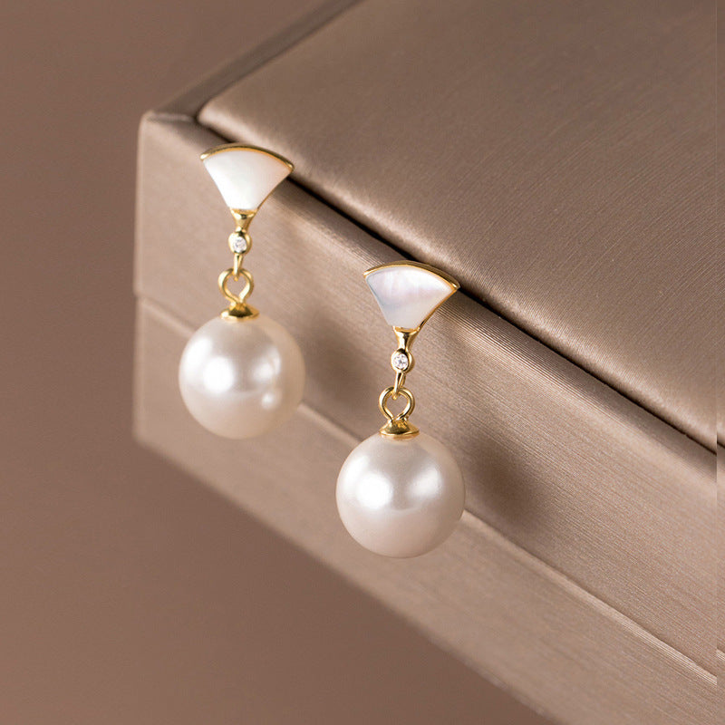 Lyca™ - Anting Mutiara Emas Bergaya