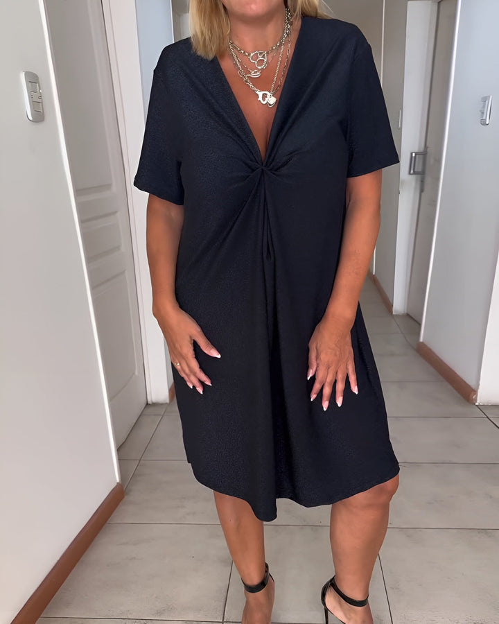 Laurence | Dress Bergaya Berlipat Leher V