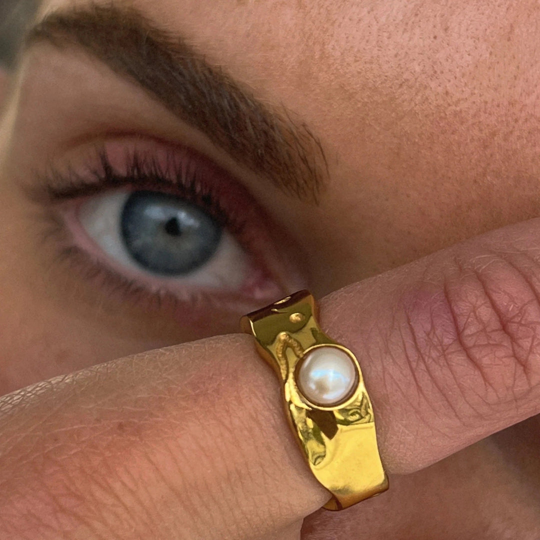Eris™ - Cincin Mutiara Abadi